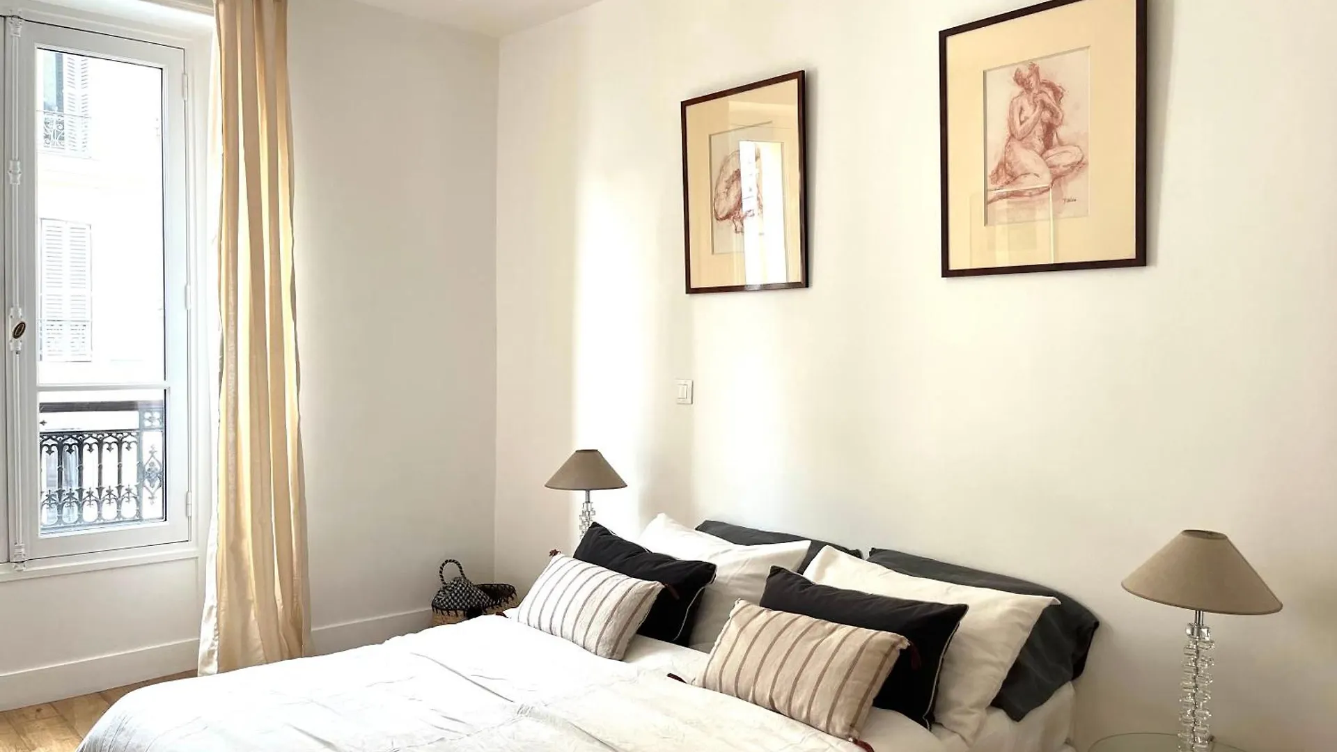 Appartement Charming Moulin Rouge Parijs
